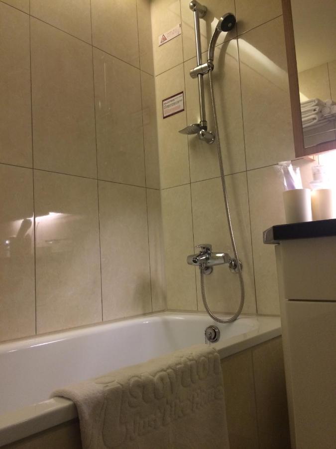 Aj Residence 安捷國際公寓酒店 Taipei Exteriör bild
